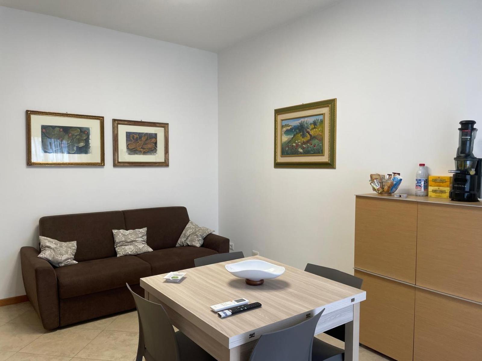 Domus Atenea Appartement *